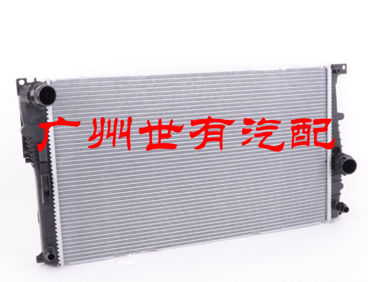 适用宝马F20 F22 F30 F35 F33 116 320 428水箱冷却散热器冷却器
