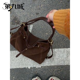 第九城复古新款秋冬包包女大容量休闲单肩斜挎通勤托特包双肩背包