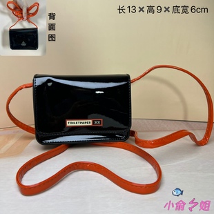 新款3CE黑色漆皮亮面翻盖单肩斜挎小包简约化妆包收纳