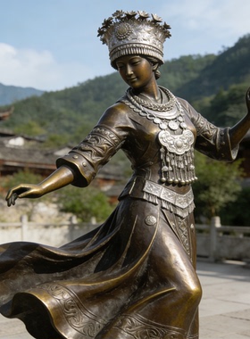 铸铜苗族人物雕塑厂家定制