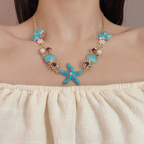 Exaggerated starfish shell pearl necklace - casual accessory