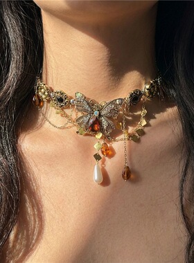 Butterfly pendant necklace, sweet punk-style fringed choker
