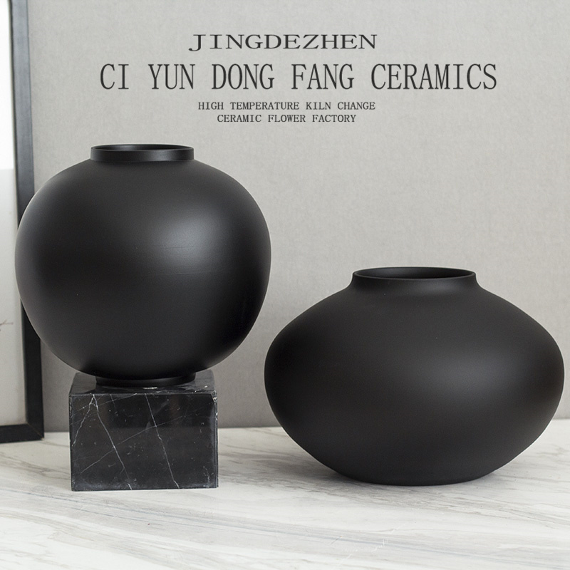 新中式简约陶瓷哑光黑色陶罐花瓶高级感客厅饰品轻奢插花中古摆件