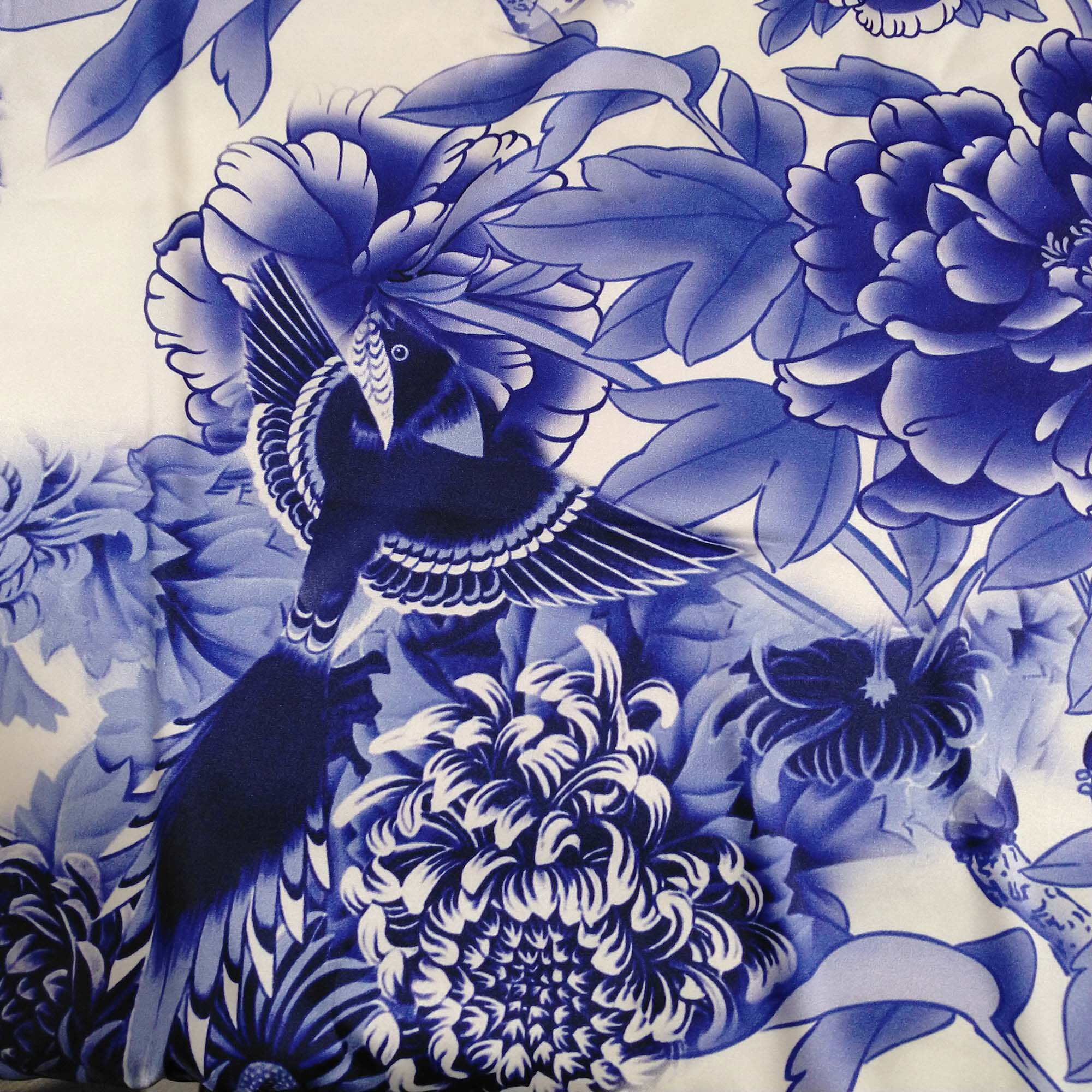 中国风青花瓷鸟真丝弹力缎面料数码印花19姆 stretch silk satin
