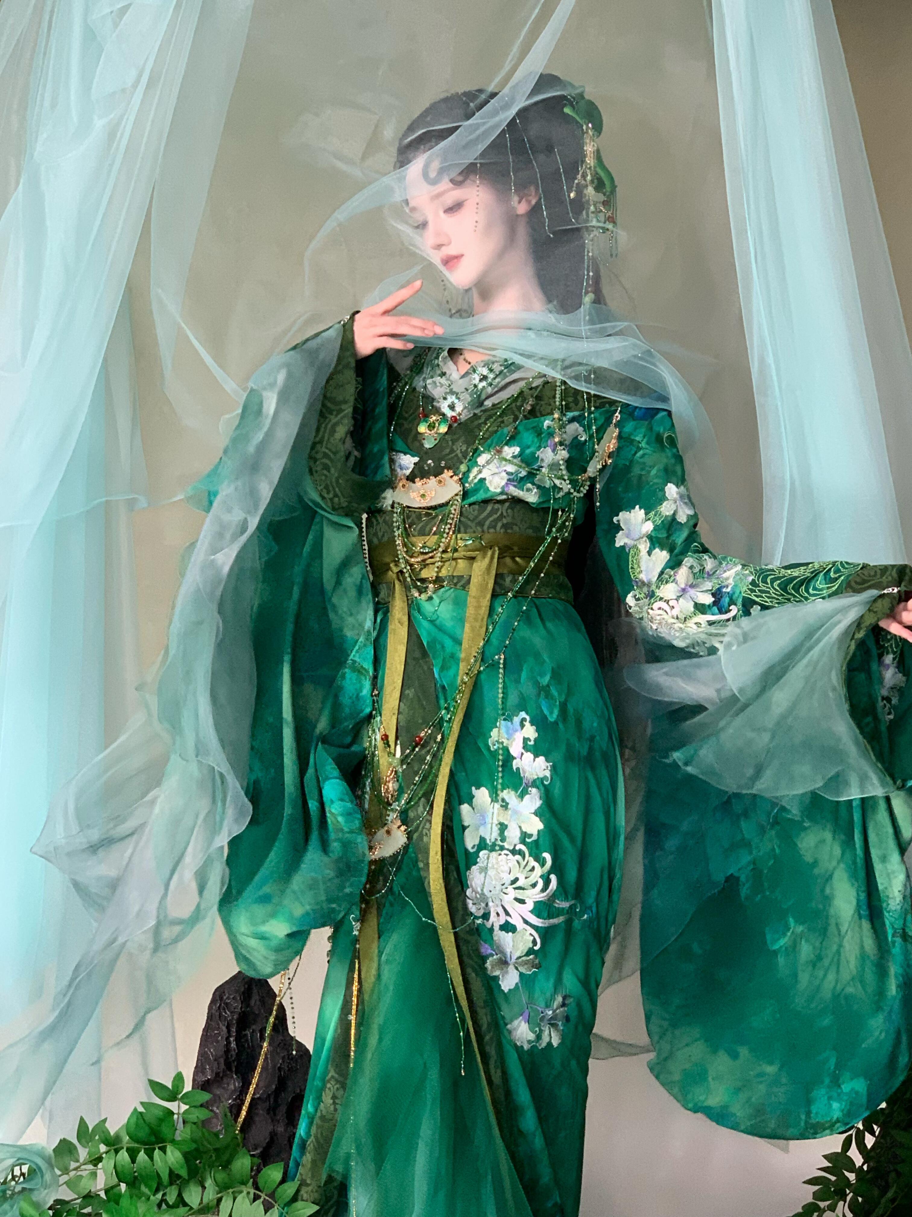 子颂东方美学游园惊梦〈青婳〉汉服重工双层刺绣大袖古装战国袍