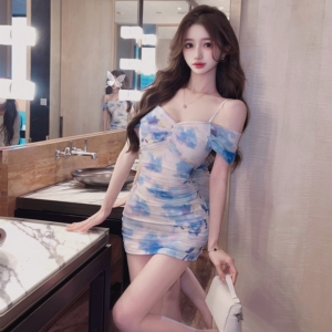 网纱印花小心机露肩吊带低胸连衣裙紧身包臀短裙夜场上班衣服夏季