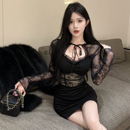 春季网纱拼接透视性感辣妹风小众修身包臀绑带长袖连衣裙女带胸垫