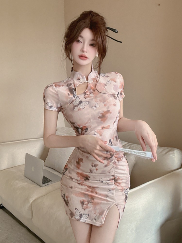 夏季新中式年轻短款旗袍连衣裙女技师服小众纯欲性感包臀开叉短裙