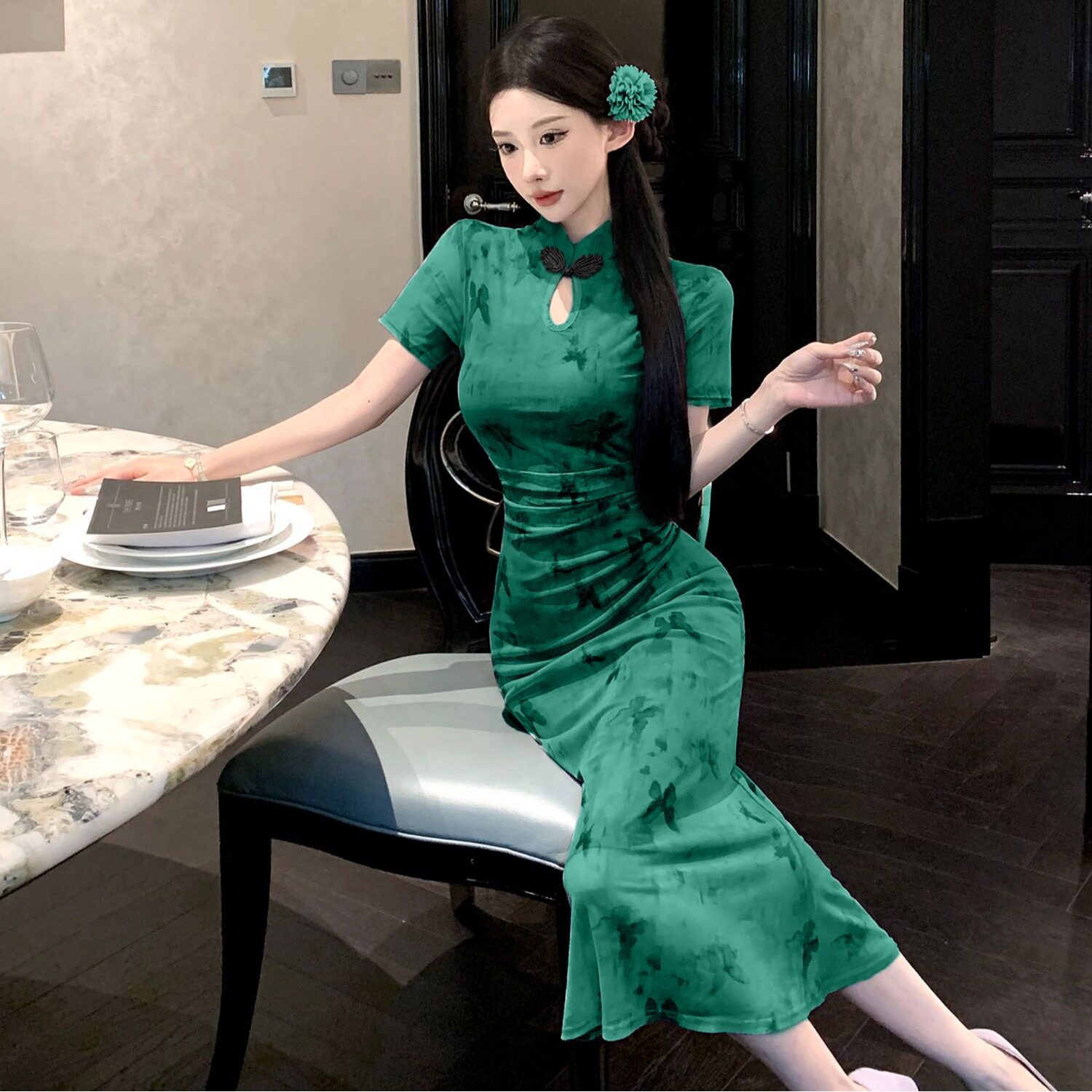 高级感新中式改良短袖旗袍女复古气质收腰显瘦修身包臀鱼尾连衣裙
