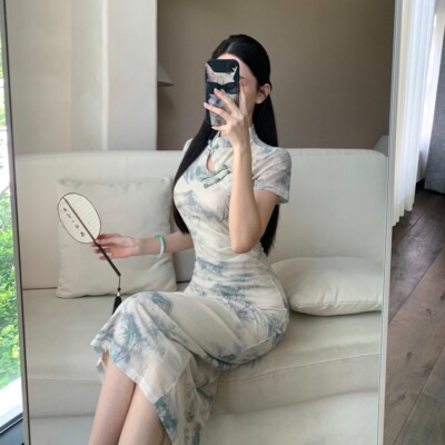 复古日常中长款镂空印花旗袍减龄