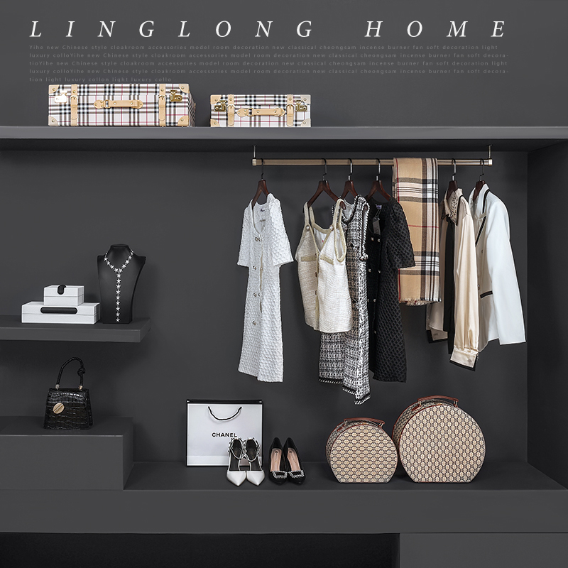 样板房衣帽间软装套装装饰品摆件