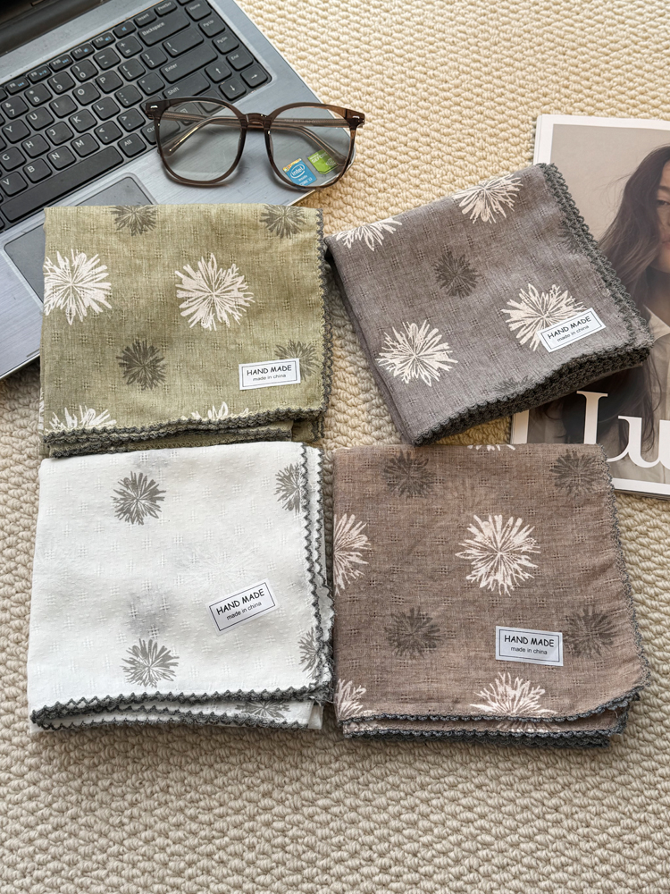 春夏秋日系简约手绘感棉质小方巾