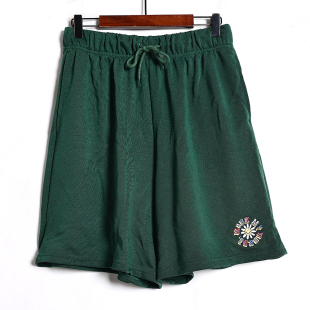 新品 宽松百搭中裤 女装 绿色刺绣花朵松紧腰运动短裤 时尚 2026年夏季