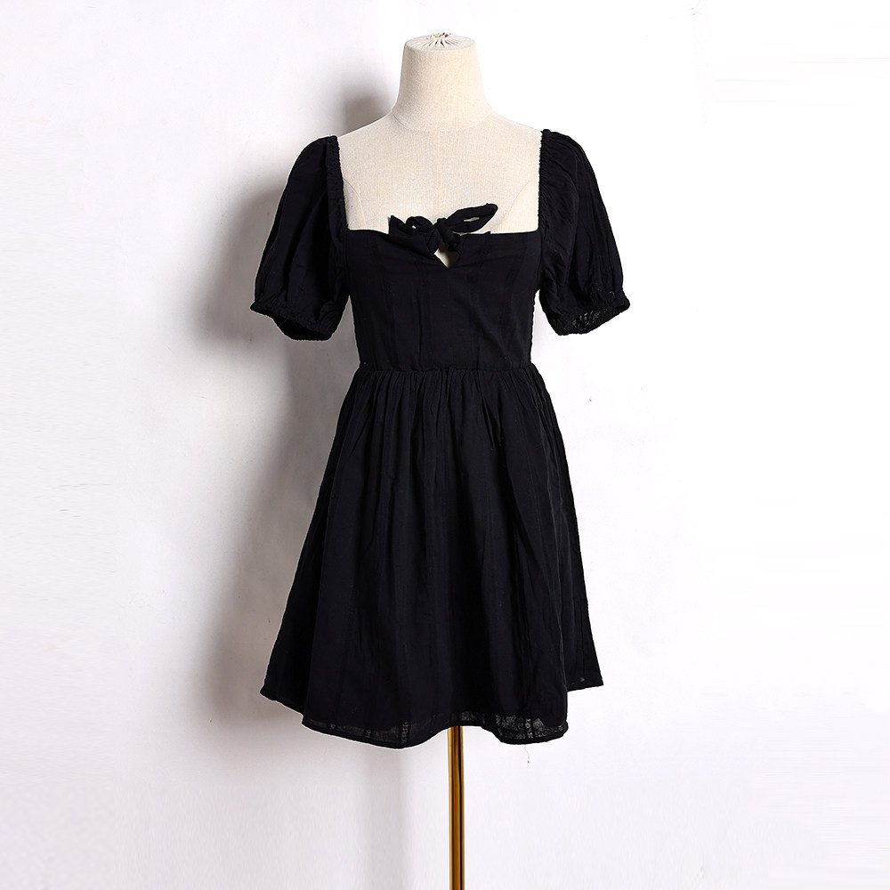 2025年夏季新品女装甜美时尚套头收腰显瘦连衣裙韩版洋气方领设计