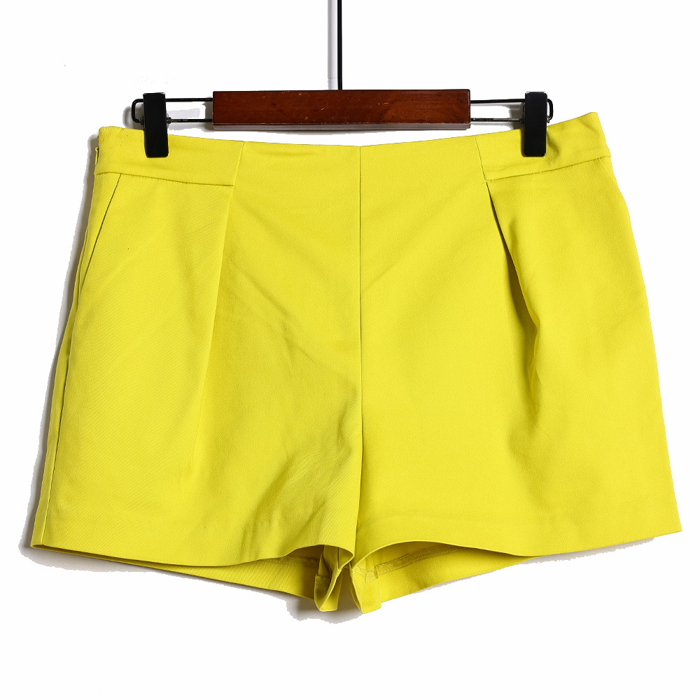 2026年夏季新品女装韩版简约纯色运动休闲阔腿裤百搭通勤短裤潮