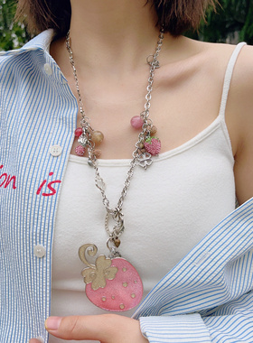 草莓镶钻项链女多巴胺可爱辣妹俏皮小众设计感轻奢锁骨链2025新款