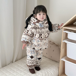 女童费尔岛睡衣冬季新款儿童三层加厚加绒套装宝宝过冬保暖家居服