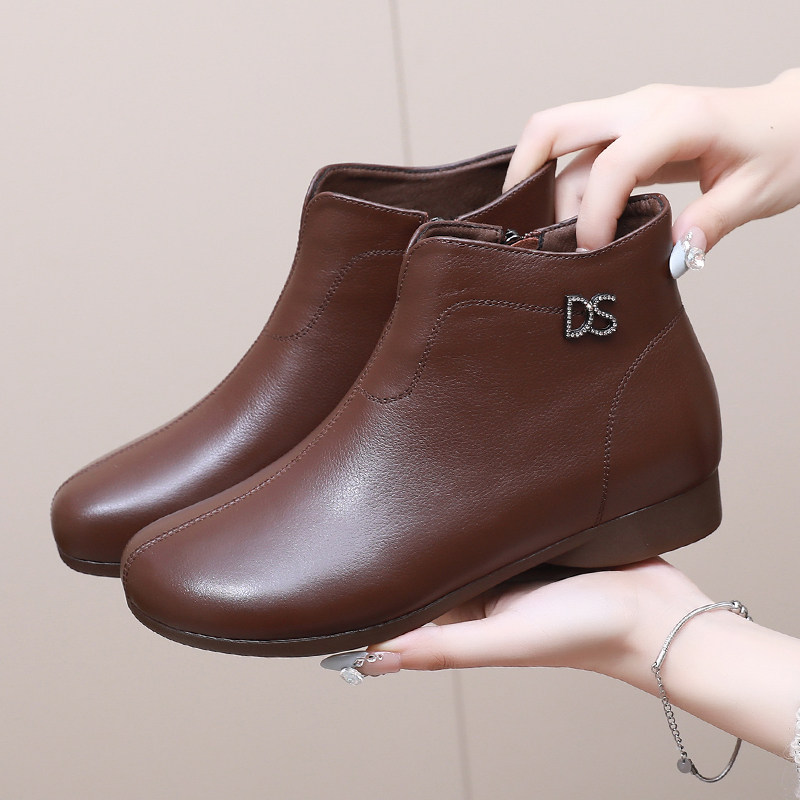 真皮短靴女秋冬新款舒适软底妈妈鞋防滑平底女靴大码中老年棉皮鞋,女鞋,时装靴,淘宝优惠券,粉丝福利购,淘宝优惠卷