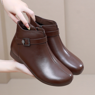 真皮软底短靴女春秋单靴2025新款平底中老年妈妈鞋冬季加绒棉皮鞋