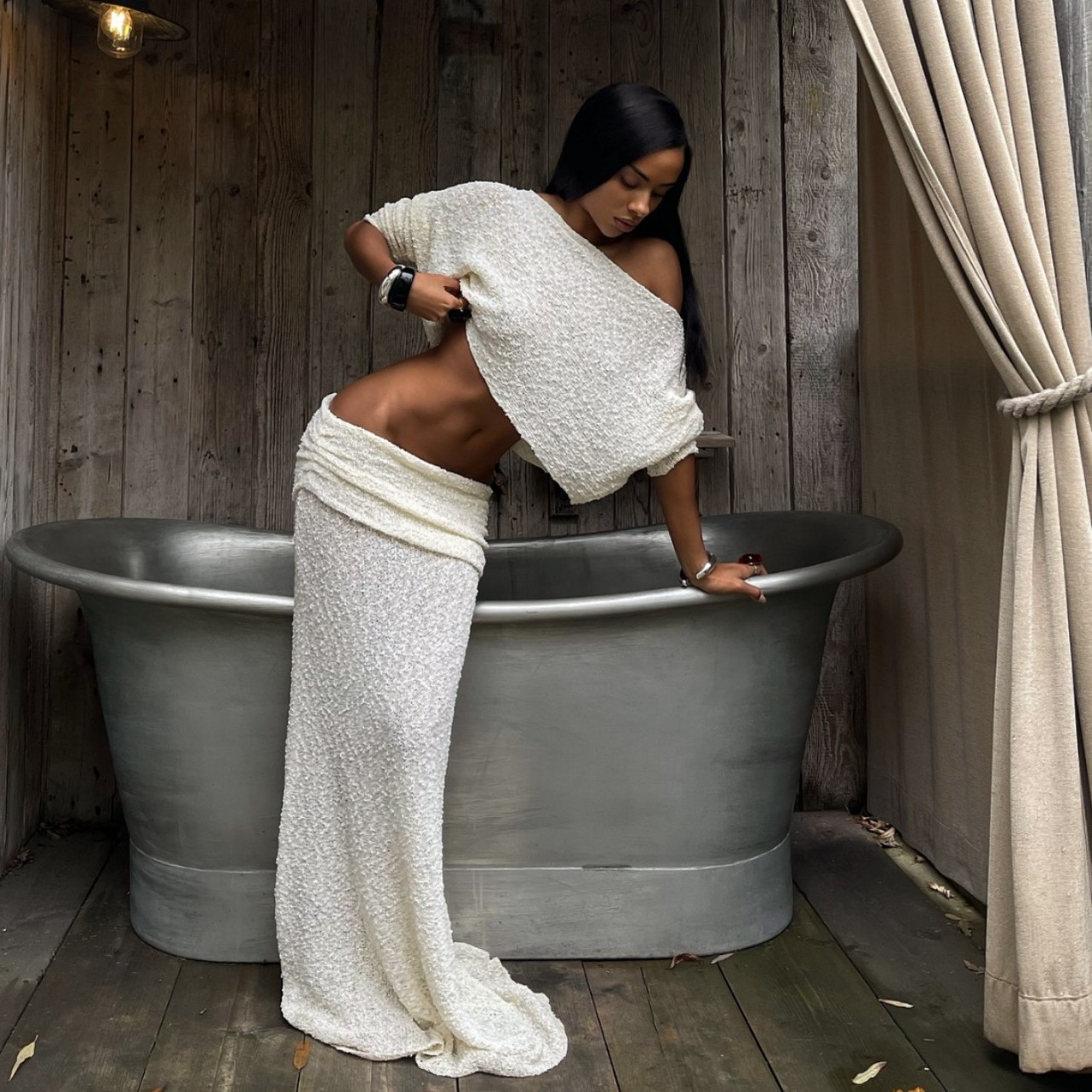 一字肩露肩长袖露脐上衣褶皱半身长裙针织套装透视两件套装女