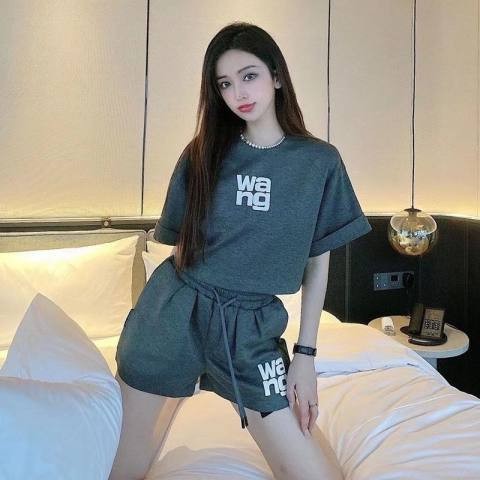 女夏新款休闲运动套装时尚洋气减龄炸街健身跑步两件套女潮