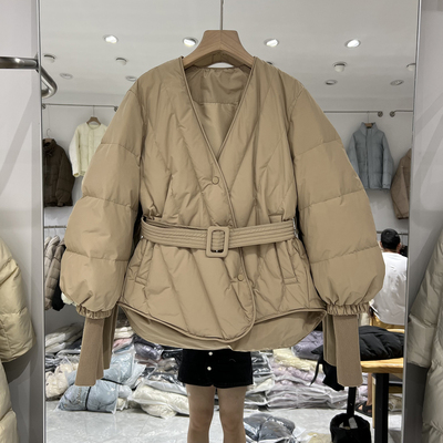 秋冬设计感羽绒服女短款小个子V领收腰小众时尚洋气螺纹袖