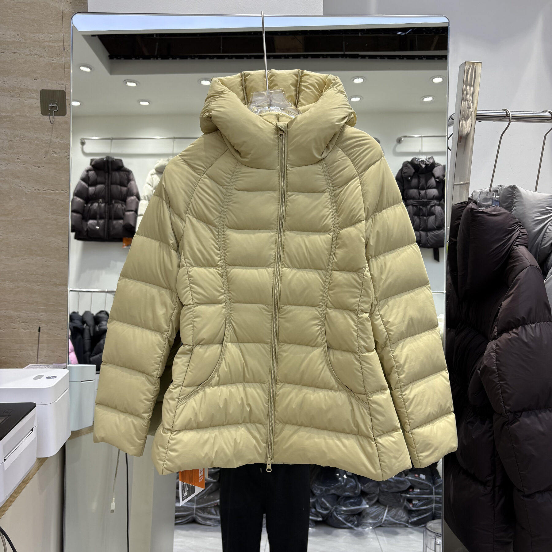 秋冬韩版修身大码连帽羽绒服女中长款加厚保暖冬装外套排骨收腰