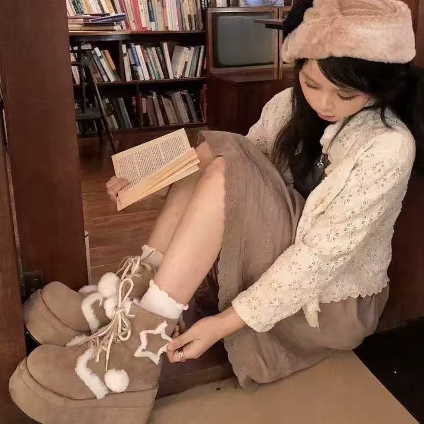 冬季洛丽塔加厚保暖雪地靴