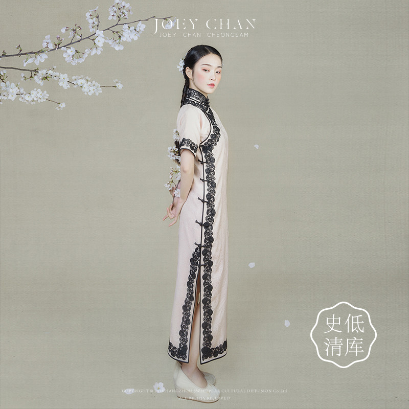 巧懿Joey Chan【如鈺】粉色提花镂空蕾丝民国改良少女曳地旗袍