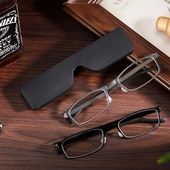 纸片超薄防蓝光老花镜中老年便携高清防疲劳放大阅读眼镜防摔护目