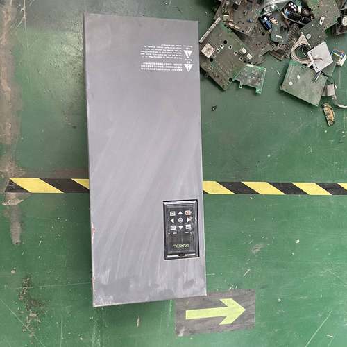 配件佳乐变频器   JR8000-045G/055P-4-806议价