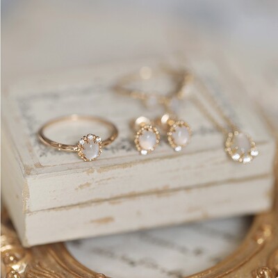 Der deckel月光奶盖超治愈奶油仿月光石精致轻奢项链百搭银针耳钉