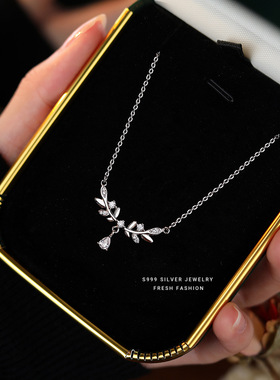 s999足银轻奢月桂女神项链