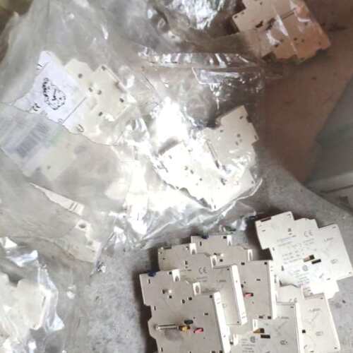 议价施耐德辅助触点GVAD1001