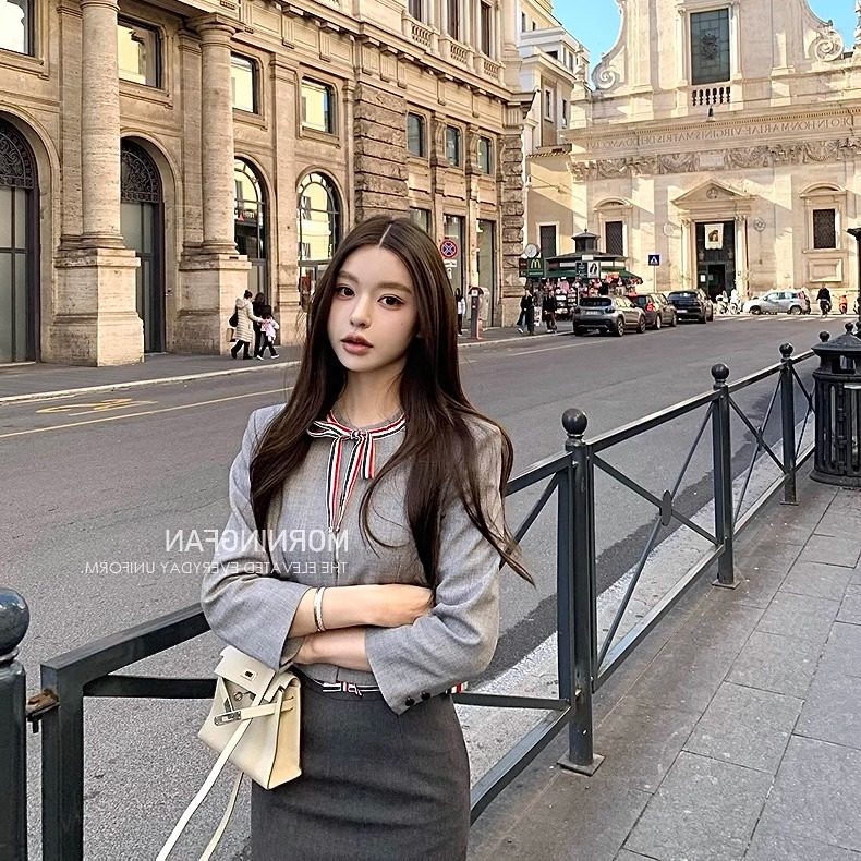 撞色织带7分袖灰外套+开衩中长深灰色半身裙套装女春季