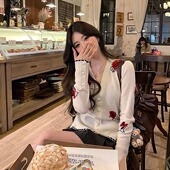 温柔毛衣女重工玫瑰提花工艺100羊毛V领开衫 冬季 新款