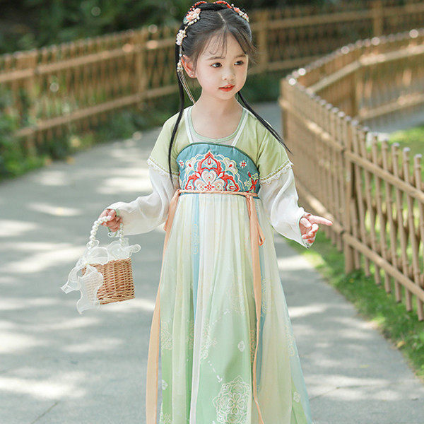 女孩汉服唐风中国风女童