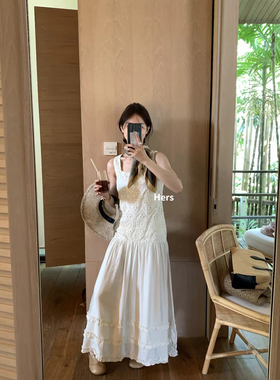 Hers一勺甜2025春夏温柔风白色连衣裙女修身显瘦过膝背心裙20369