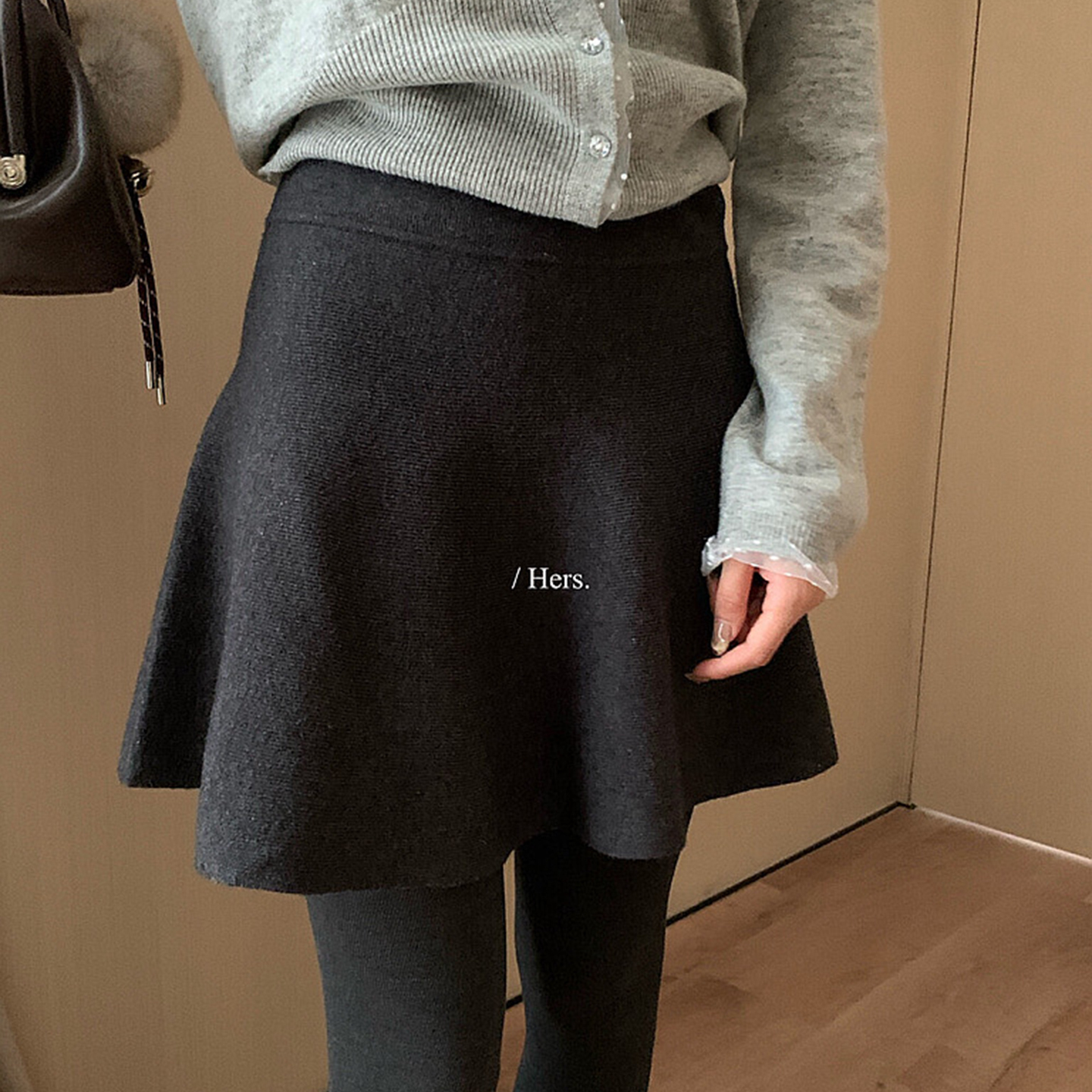 hers 一勺甜 冬季韩系简约纯色高腰针织短裙俏皮毛呢半身裙92597