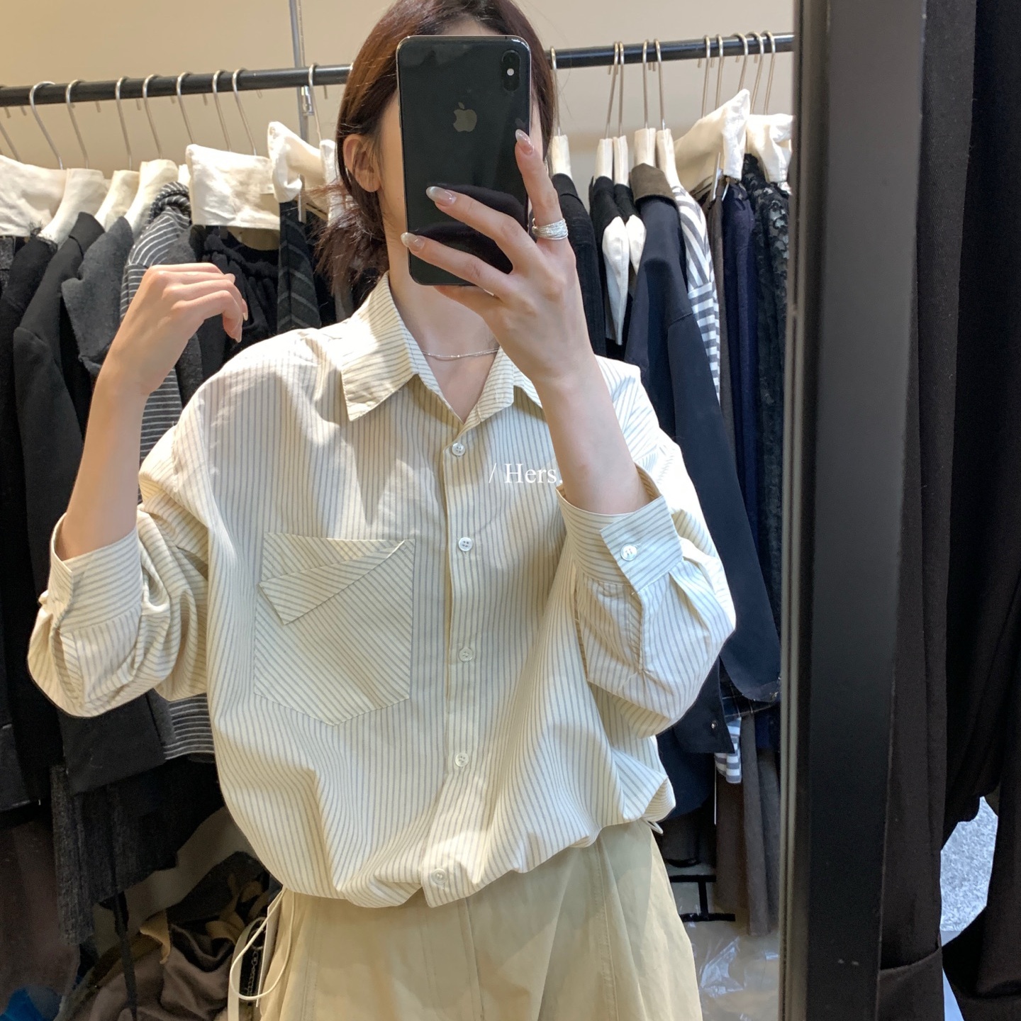 hers 一勺甜 秋季韩系小众别致下摆抽绳衬衫女气质调性衬衣92376