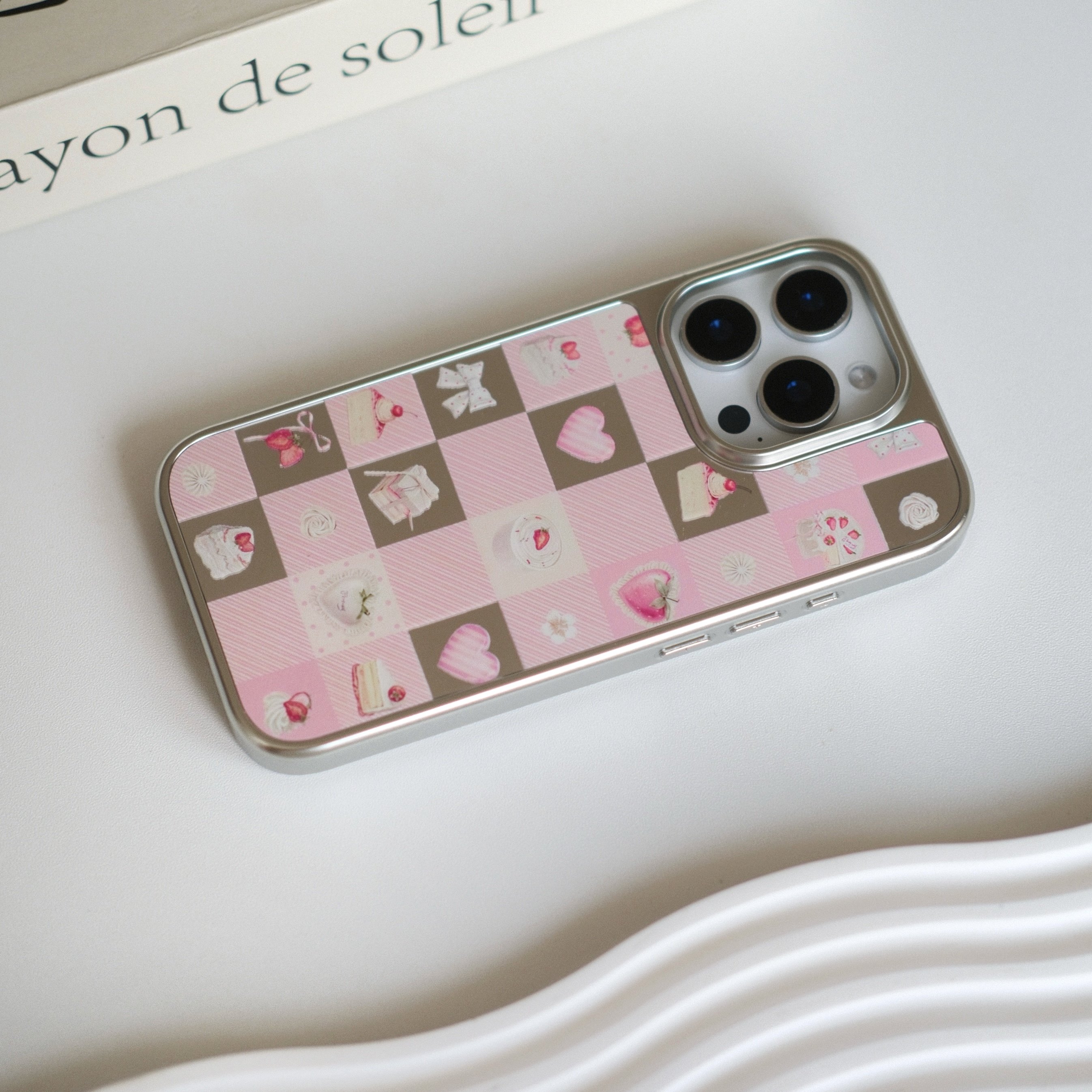 小众ins甜心格子电镀镜面银框磁吸手机壳iPhone17promax镜面手机壳16pro手机壳14pro全包13少女心甜美