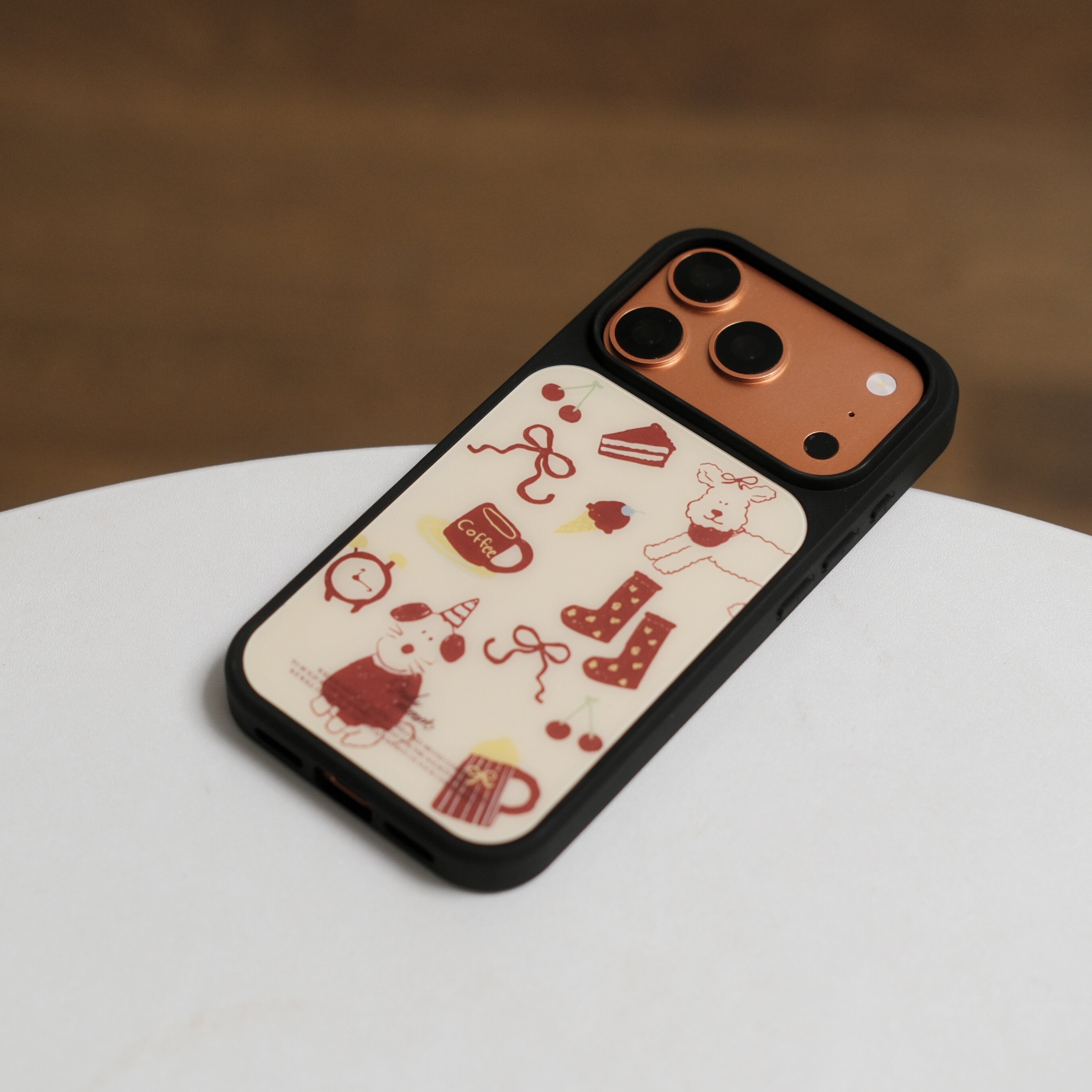 韩国mademoment线条狗狗插画磨砂玻璃磁吸手机壳苹果iPhone17promax手机壳16pro黑框软边15手机壳14pro全包16