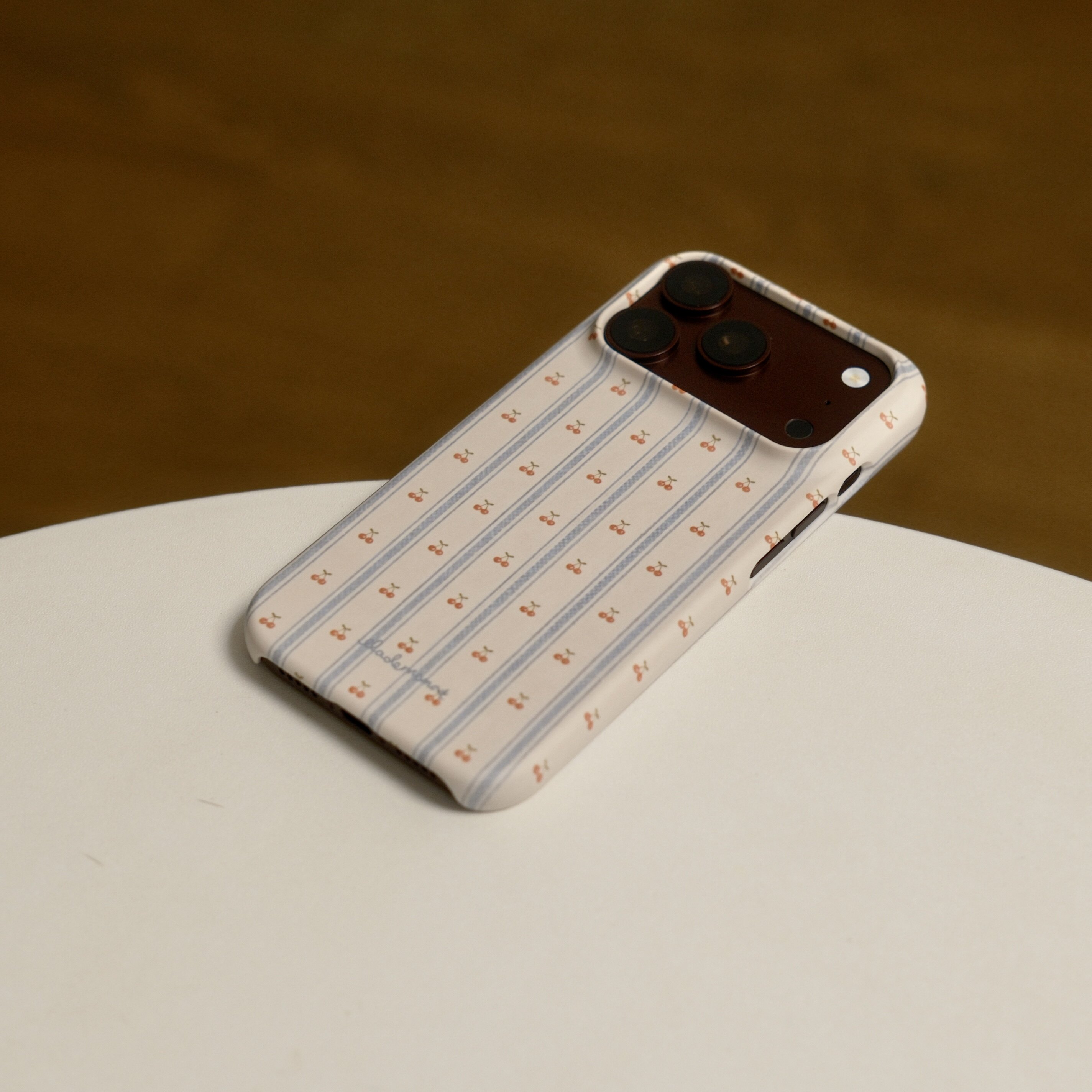 mademoment韩国进口樱桃条纹闭口磨砂菲林壳硬壳适用苹果iPhone18promax菲林手机壳17pro韩系磨砂15亮面16pro