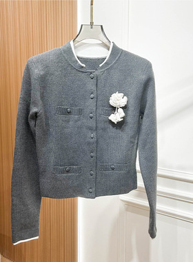法式SP小众2025秋季新款气质花朵装饰纯灰色显瘦长袖针织衫上衣