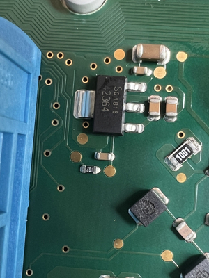 42364  适用大众迈特威仪表 EM4093 旁边的三极管