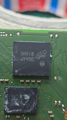 JY450 4GB 153TFBGA MTFC4GLGDM-AIT Z 汽车电脑板存储器芯片