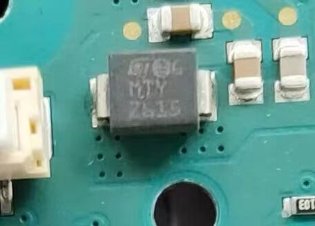 MTY 二极管 33C 同用 汽车电脑板贴片二极管 10个=20元