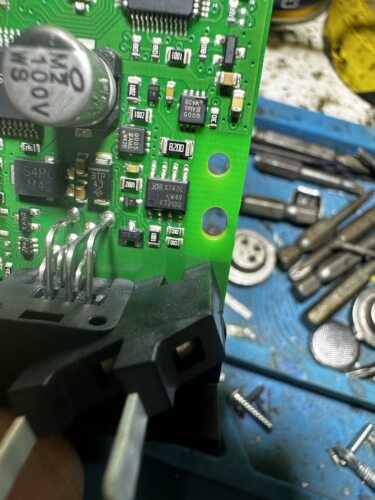 F7313Q IRF7313适用荣威IE6MXA方向锁电机电脑场效应电源芯片SOP8