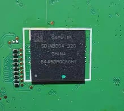 SDINBDG4-32G 闪存存储器芯片 适用汽车电脑板常用存储器芯片包用