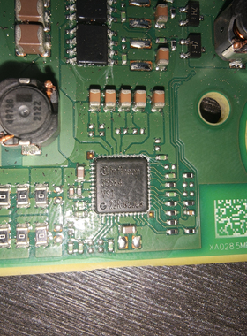 35584VS1 TLE35584QVVS1 汽车方向机电脑板电源稳压器IC芯片 QFN